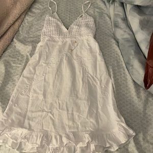 Beautiful white sundress, never worn. Knitted top